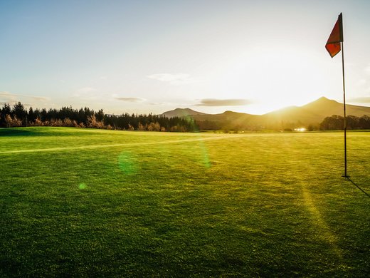 Willkommen in Eurem Hotel in Gardone Riviera! Willkommen in Eurem Hotel in Gardone Riviera!